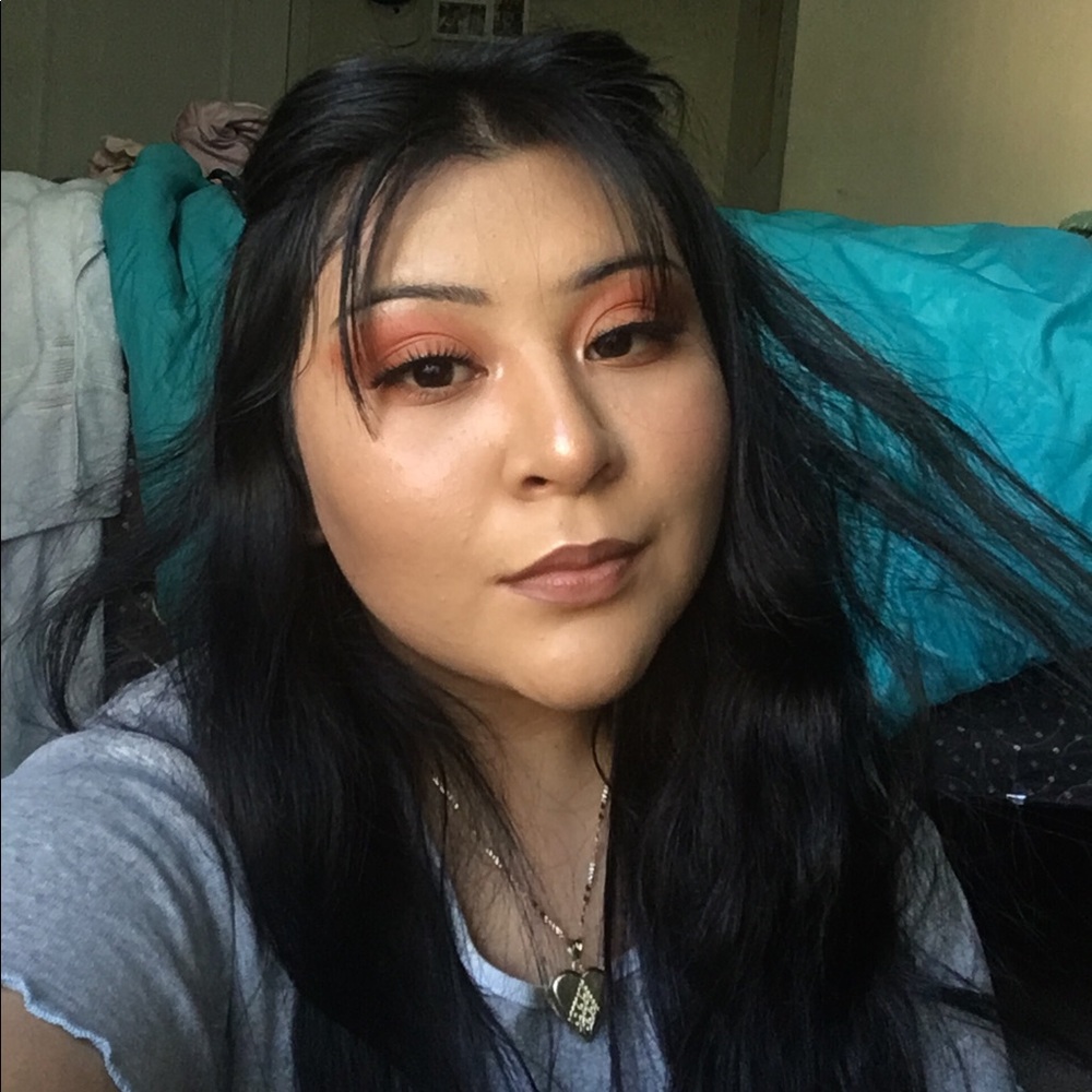 Meet your Posher, Abbi